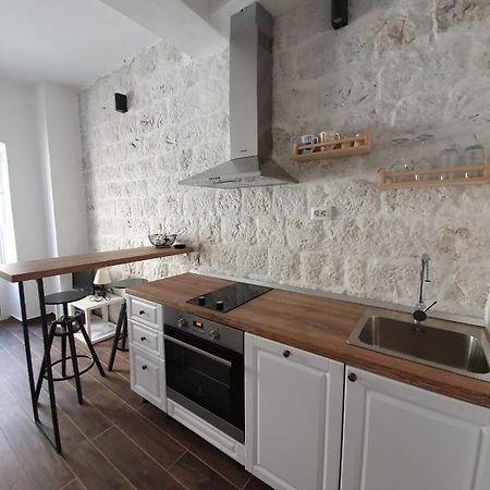 Apartments Kut Вис Экстерьер фото