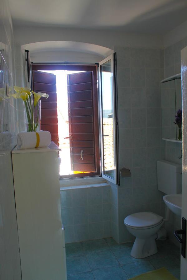 Apartments Kut Вис Экстерьер фото